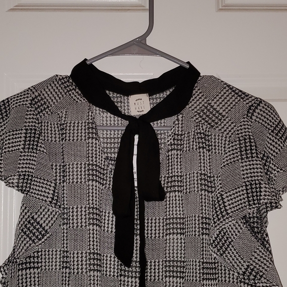 Blouse tee - Picture 2 of 5